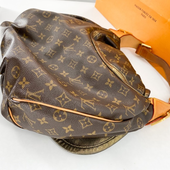 💎✨MADONNA✨💎 Louis Vuitton Hobo Bag - Picture 5 of 16